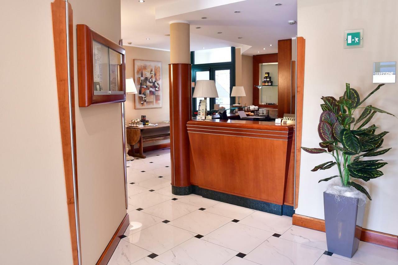 Albergo Ristorante San Marco Carmagnola Bagian luar foto