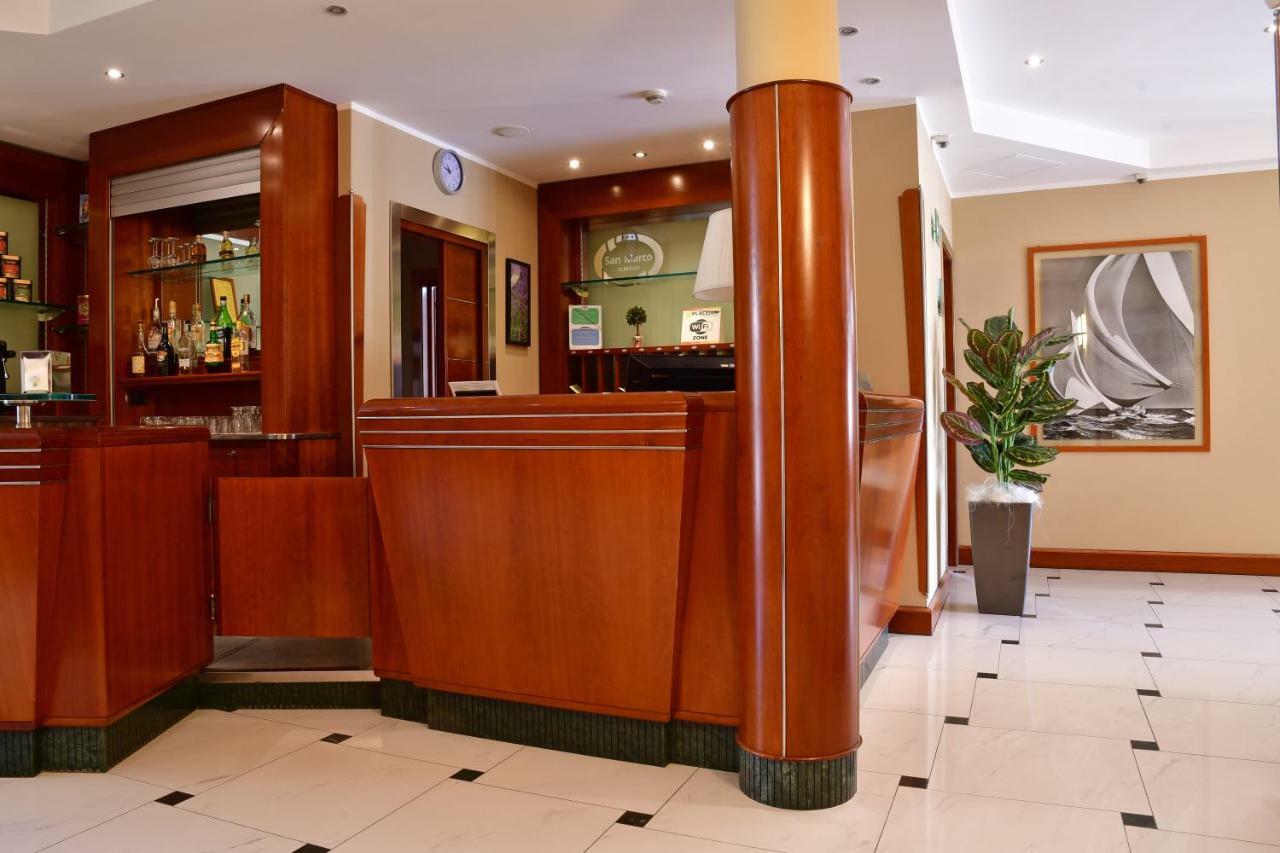 Albergo Ristorante San Marco Carmagnola Bagian luar foto